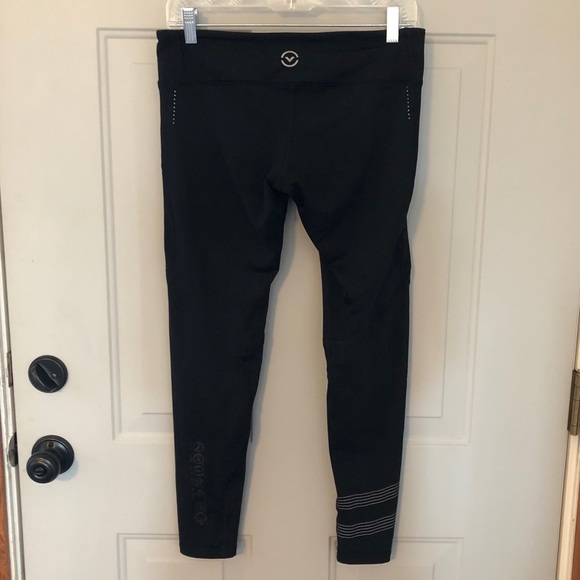 SOLD Bundle of 2 Virus Compression Pants Large - Picture 4 of 10